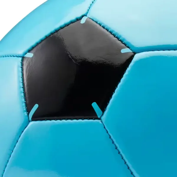 Ballon de football KIPSTA BLEU et NOIR arrière plan blanc